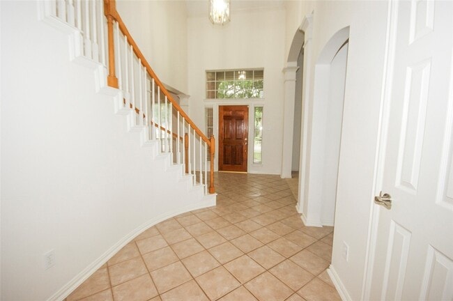 Photo - 310 Watercrest Harbor Ln