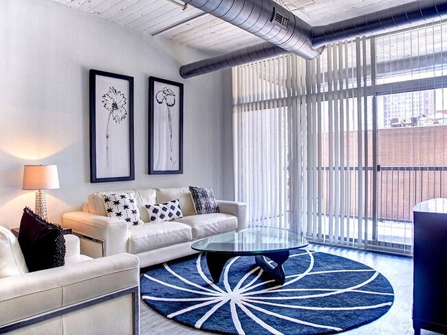 Building Photo - 222 Saratoga