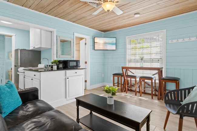 Photo - 60 Avenida Veneccia Unit SI FL2-ID1591442P