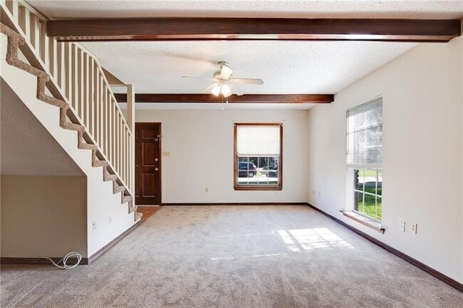 Photo - 2 Brandon Hall Dr