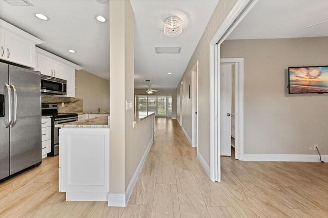 Photo - 13745 Flora Pl