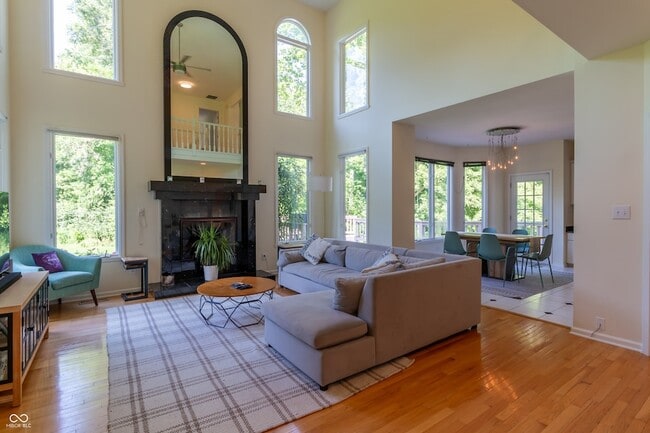 Photo - 4957 Shadow Rock Cir