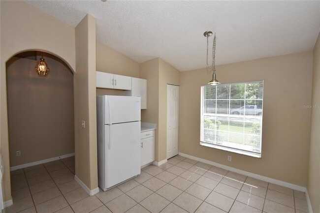 Photo - 13 Pinetree Drive