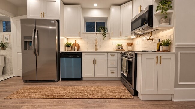 Photo - 3225 N Kenneth Ave