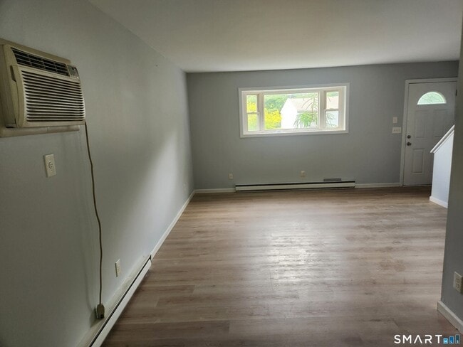 Photo - 1 Knollwood Dr