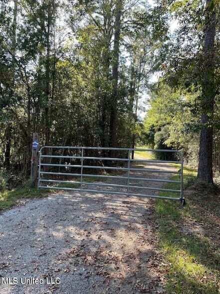 Photo - 14008 Dundeewood Rd