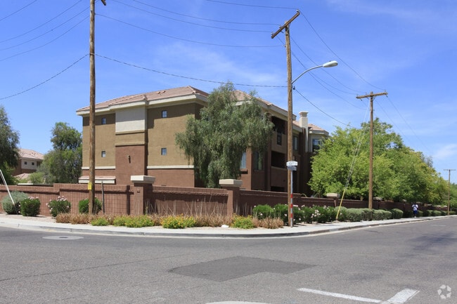 Courtney Village Apartments - SolVida Central