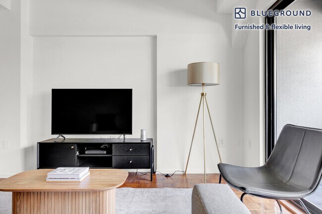 Photo - 360 W 34th St.