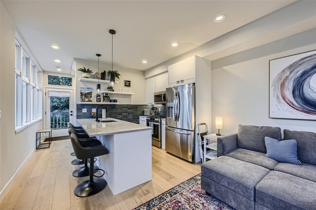 Photo - 4308 Wallingford Ave N Unit SI ID1035902P