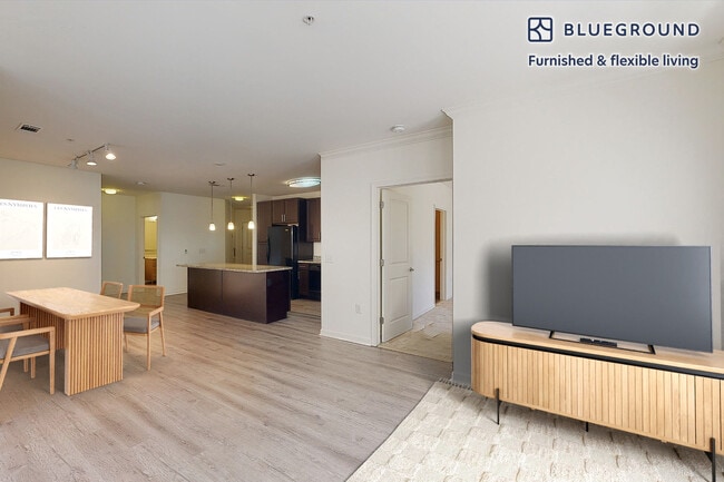 Photo - 80 North Centre Ave-SI FL3-ID2283A