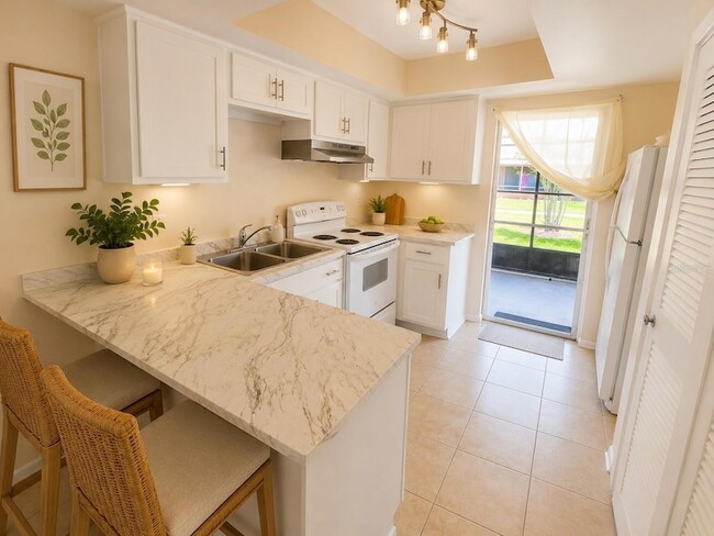 Photo - 29 W Country Cove Way