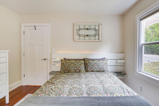Photo - 100 Blackwood Dr Unit SI ID1608046P