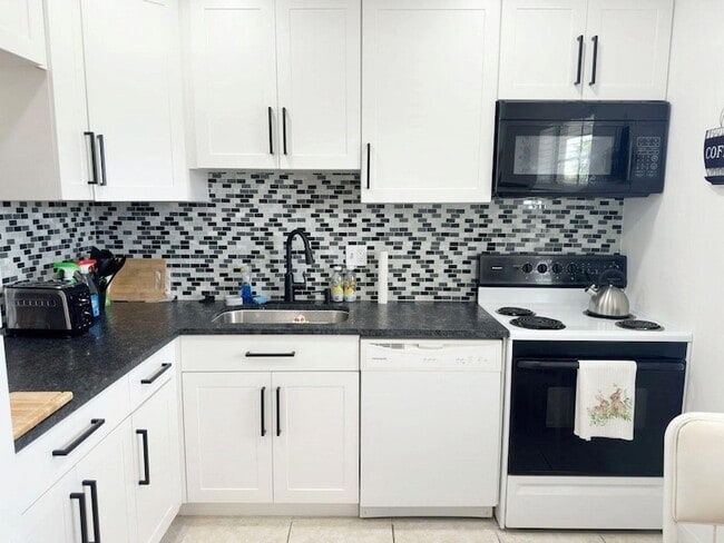 Photo - 7505 NW 5th Pl Unit 203