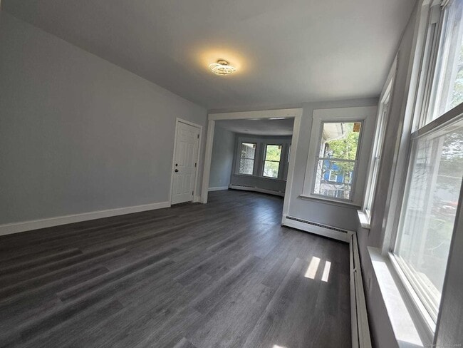 Photo - 106 Butler St