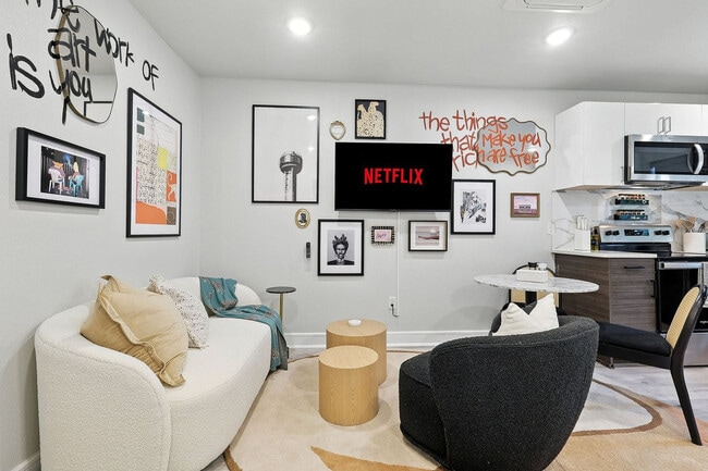 Building Photo - 5025 San Jacinto St Unit ID1284701P