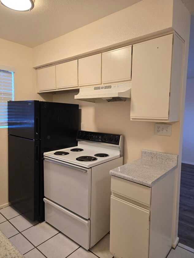 Floor Plan - 1BR/1.0BA