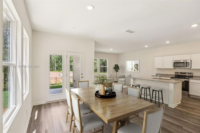 Photo - 2579 Grey Hawk Dr