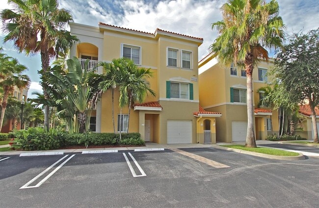 Building Photo - 11014 Legacy Dr Unit 302