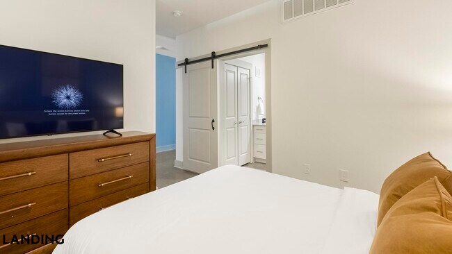 Photo - 707 Seale St Unit 215