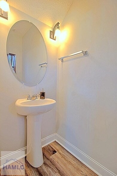 Photo - 430 Rutledge Dr