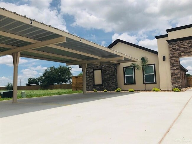 Building Photo - 3608 Paola St Unit 2