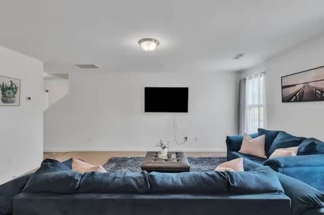 Photo - 2017 Peggy Joe Wy Unit SI ID1391420P