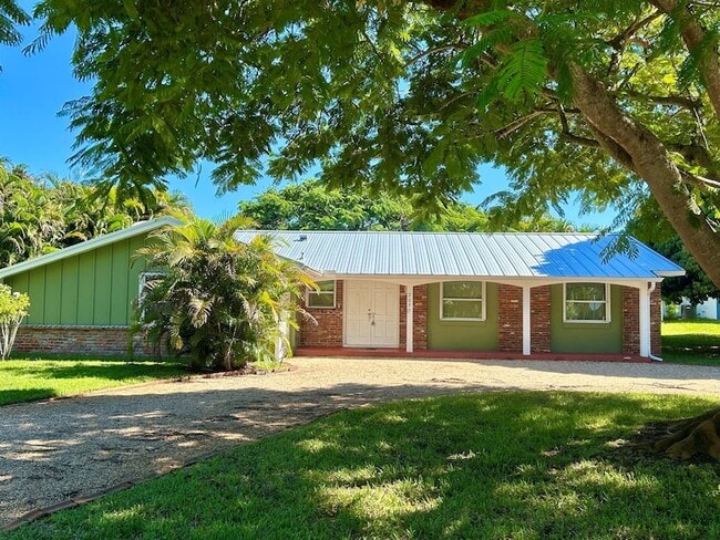 Building Photo - 2095 NW Fork Rd