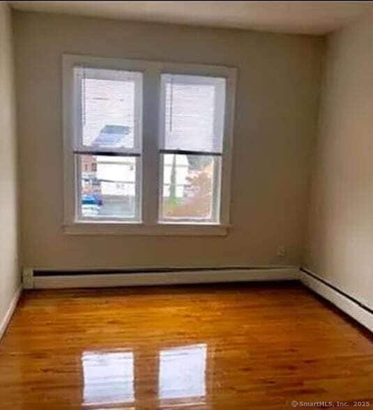 Photo - 147 Charles St