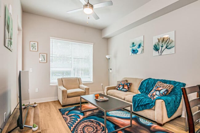 Photo - 950 Leeland St Unit ID1359149P