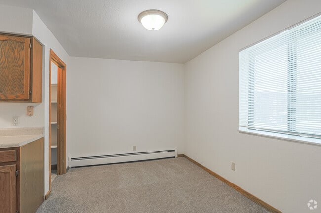 1 BR, 1 BA - Dining Room - Wimbledon Apartments