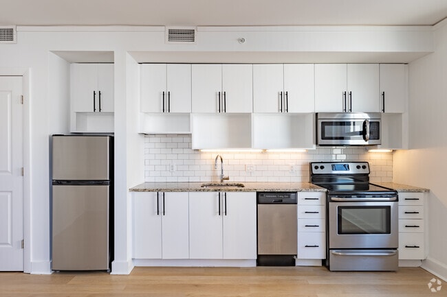 One Bedroom Kitchen Details - Pickwick Plaza