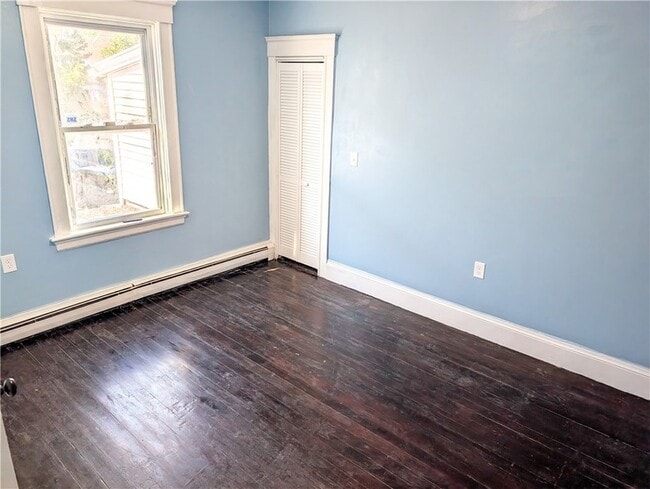 Photo - 1375 Broad St