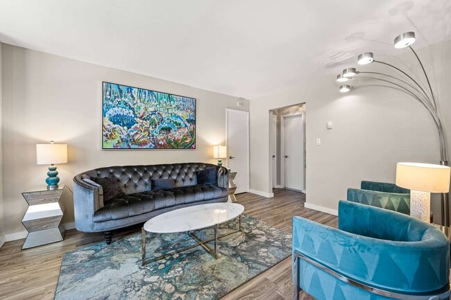 creek-village-11 - Creek Village Apartments