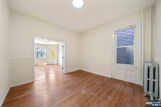Photo - 8 Cooper Pl Unit 2