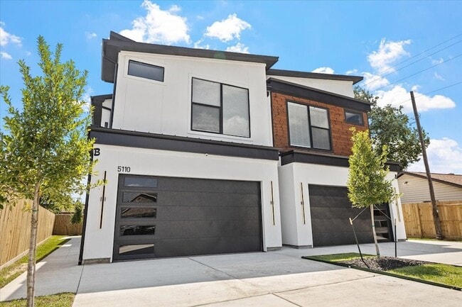 Photo - 5110 Longmeadow St Unit B