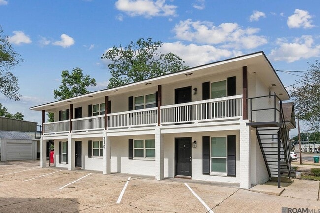 Building Photo - 210 Centerville St NE Unit 3