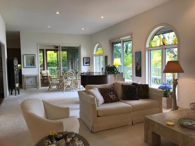 Photo - 44 Peninsula Rd