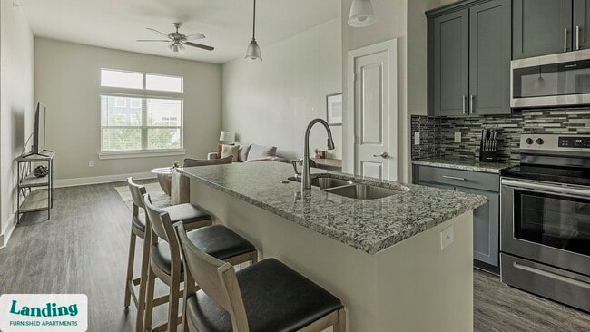 Photo - 18101 Point Lookout Dr Unit 421.1404489