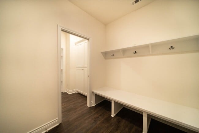 Photo - 8504 Christie Ln