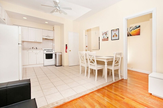 Photo - 236 E 80th St Unit ID1032066P