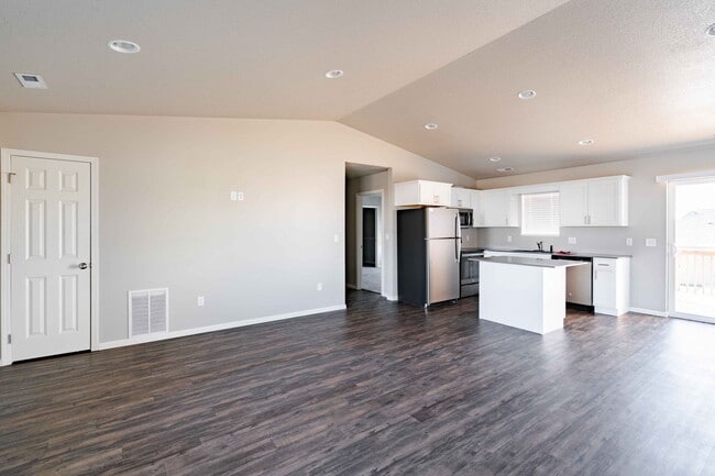 Duplexes at Summerland Park - Waterloo - Duplexes at Summerland Park - Waterloo