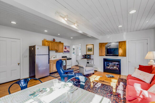 Photo - 252r High St Unit SI FL1-ID1631115P