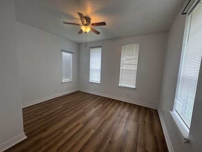 Photo - 214 N Archer St