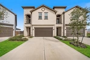 Building Photo - 2019 Olivos St