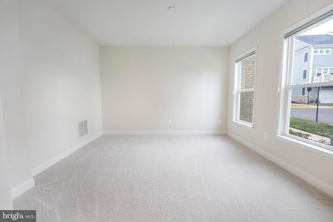 Photo - 2056 Alder Ln