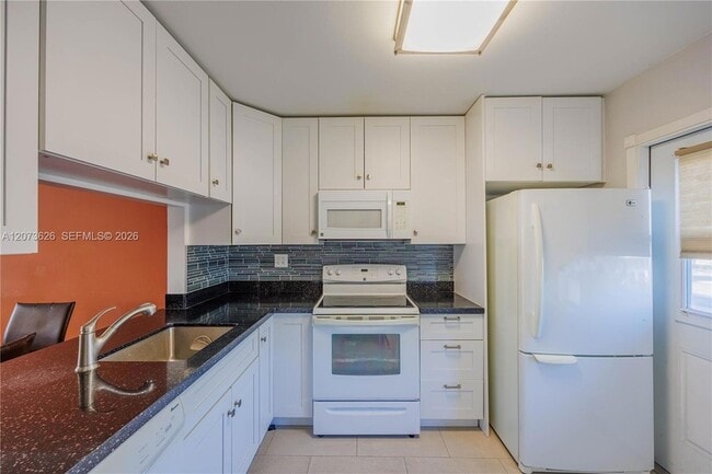 Photo - 2300 Park Ln Unit 203