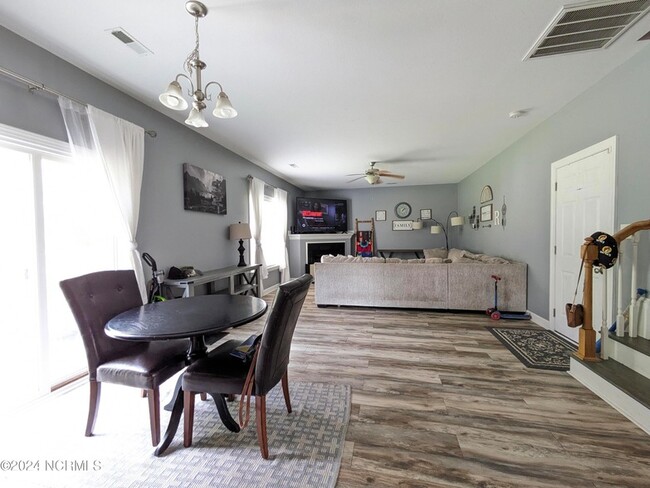 Photo - 205 Bell Ridge Ln