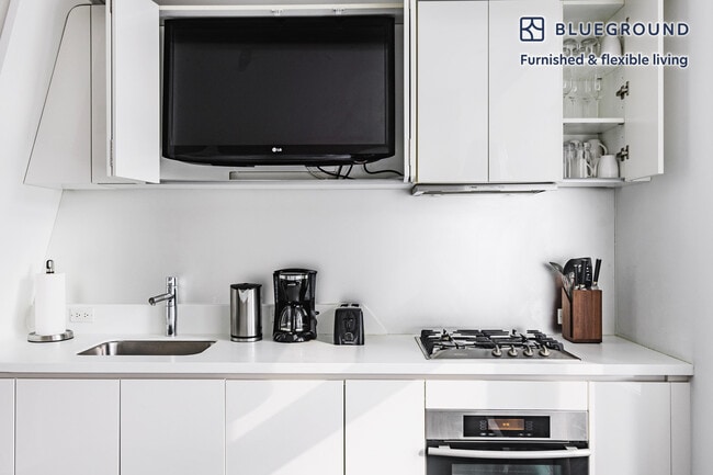 Photo - 123 Washington St Unit SI FL28-ID1365