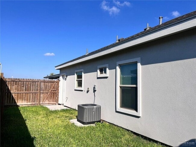 Photo - 904 Kentucky St Unit 3