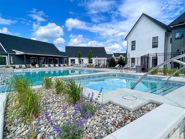 Photo - The Crossings